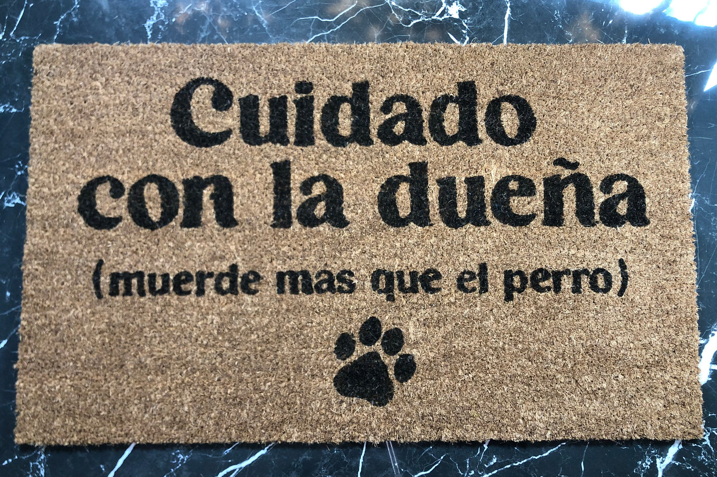 cuidado con la dueña