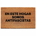 En este hogar somos antifascistas - felpa pomposopo