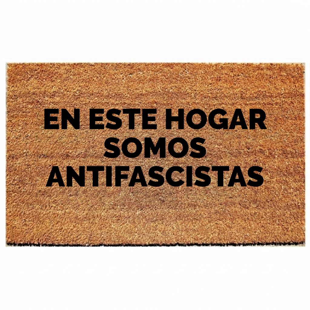 En este hogar somos antifascistas - felpa pomposopo